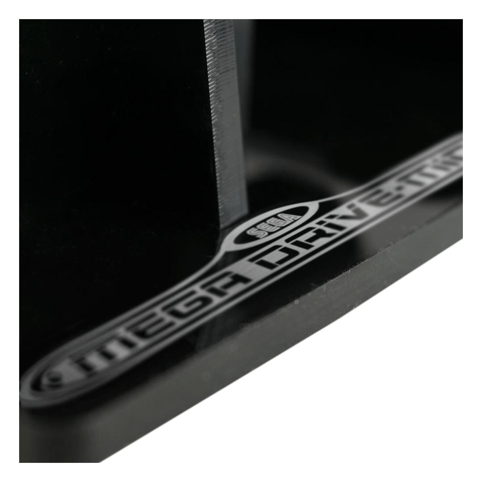 Displai Pro stand for Sega Mega Drive Mini (PAL/EU) holder console & controllers - Crystal Black | Rose Colored Gaming