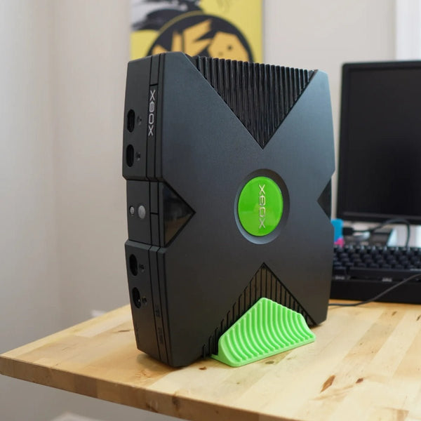 Vertical stand for original Microsoft Xbox OG consoles | Retro Frog - 1