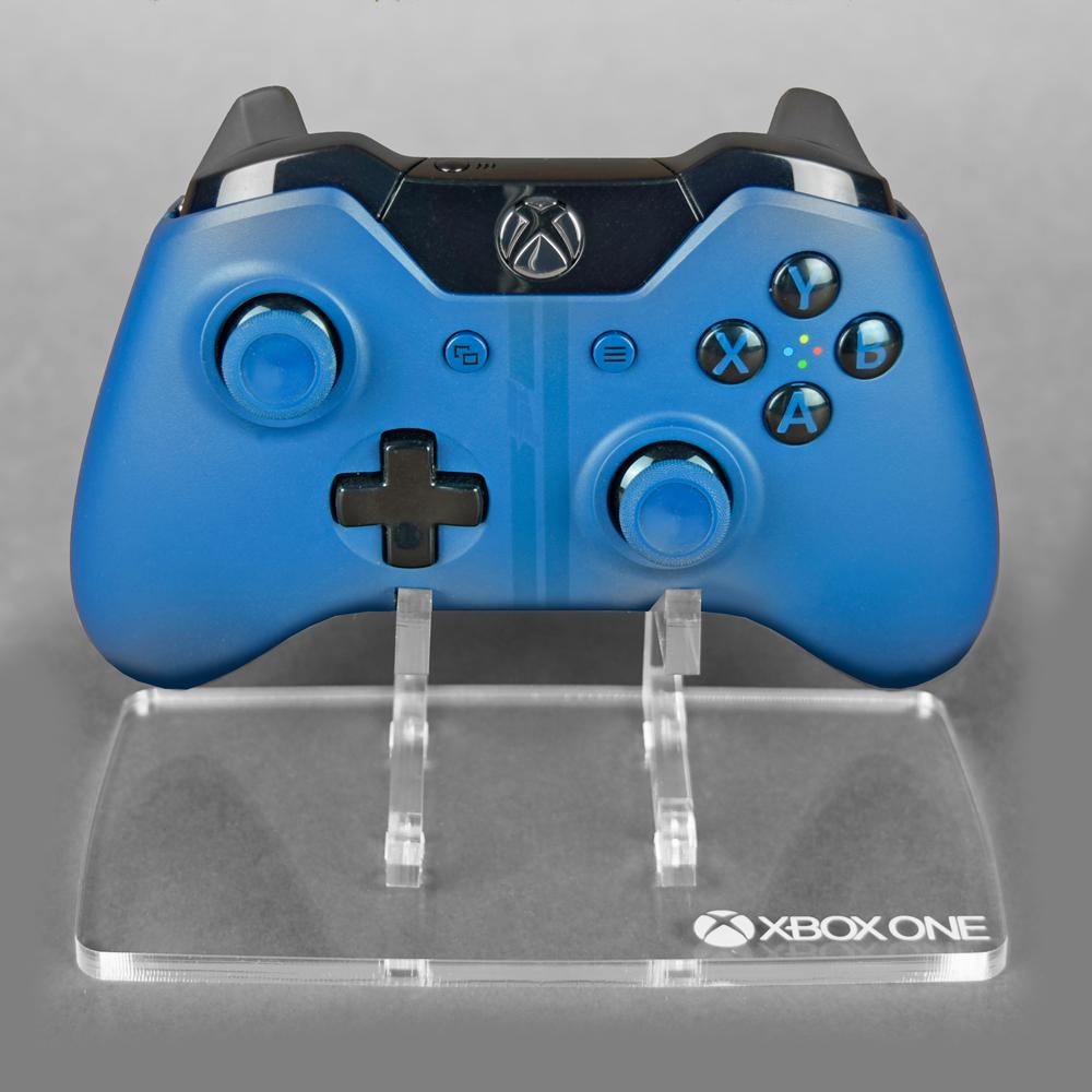 Display stand for Microsoft Xbox One Controller - Crystal Black | Rose Colored Gaming - 2