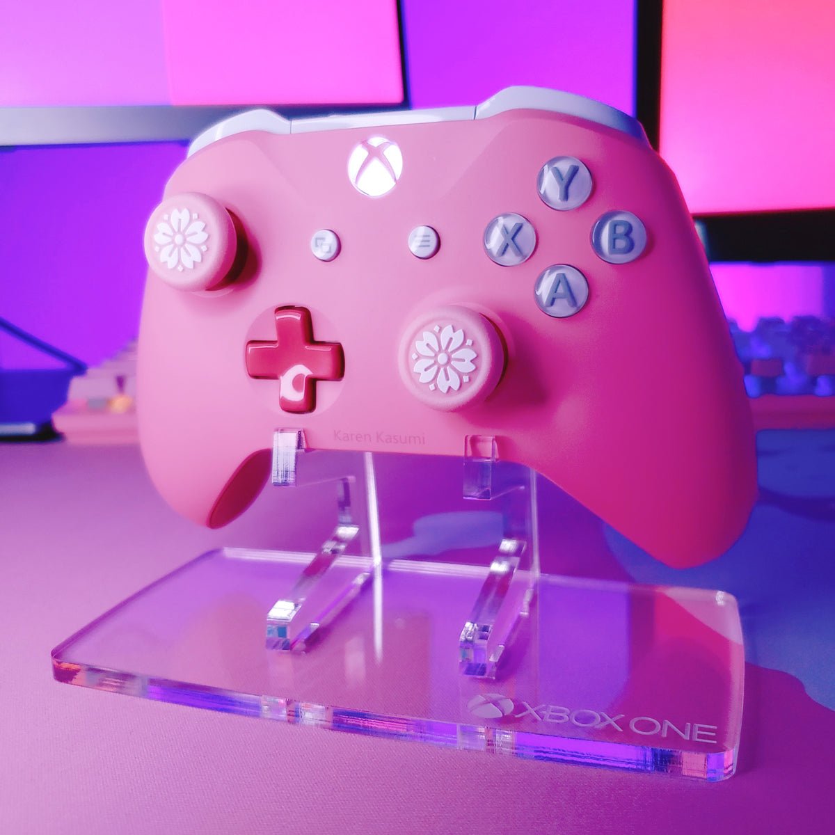 Display stand for Microsoft Xbox One Controller - Crystal Clear | Rose Colored Gaming - 3