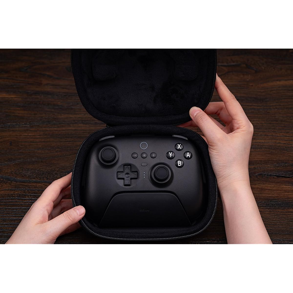 Travel case for 8BitDo Ultimate controller & charging dock | 8BitDo