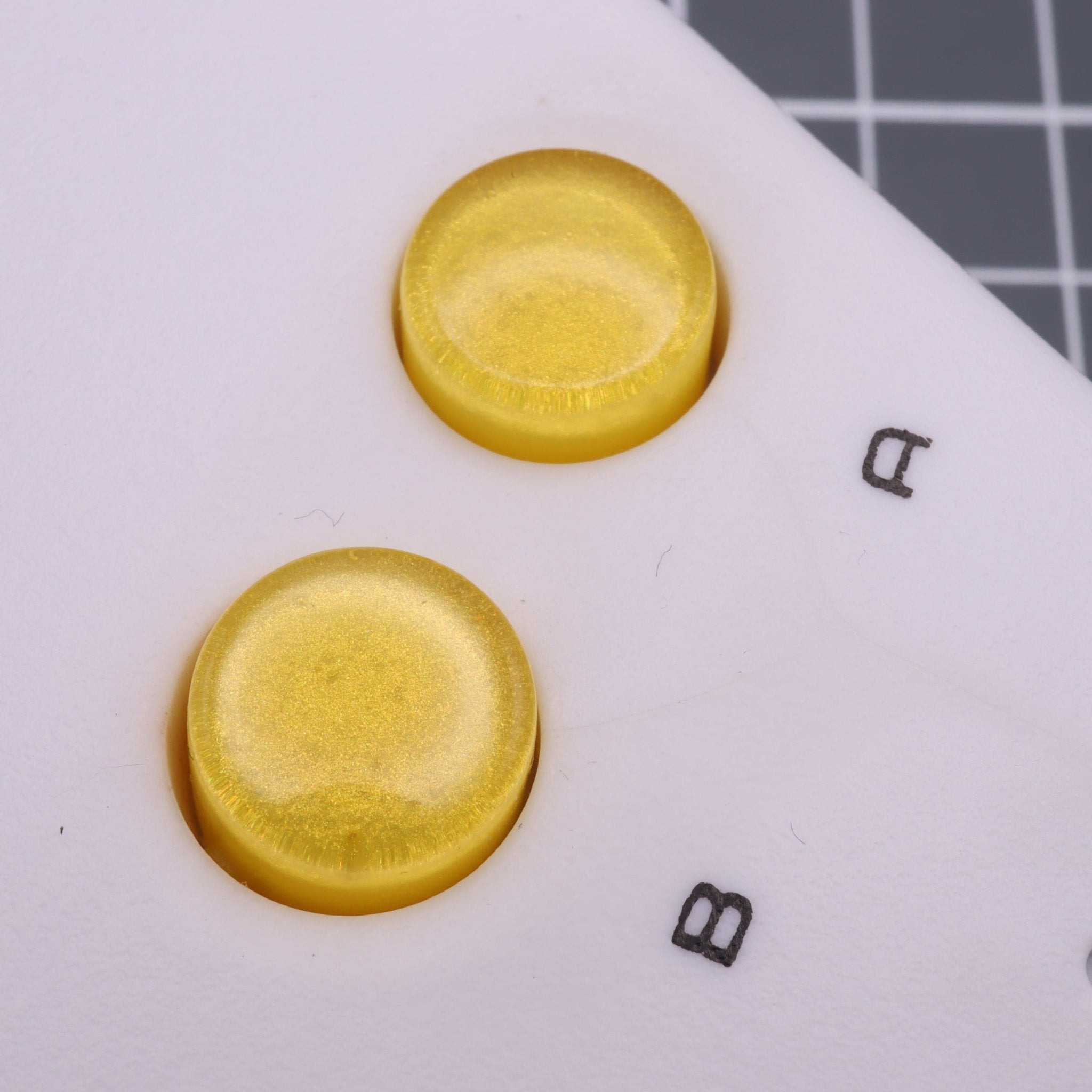Hand cast resin buttons for Nintendo Game Boy Original DMG-01 (Game Boy Classic) - Lemon candy | Lab Fifteen Co - 4
