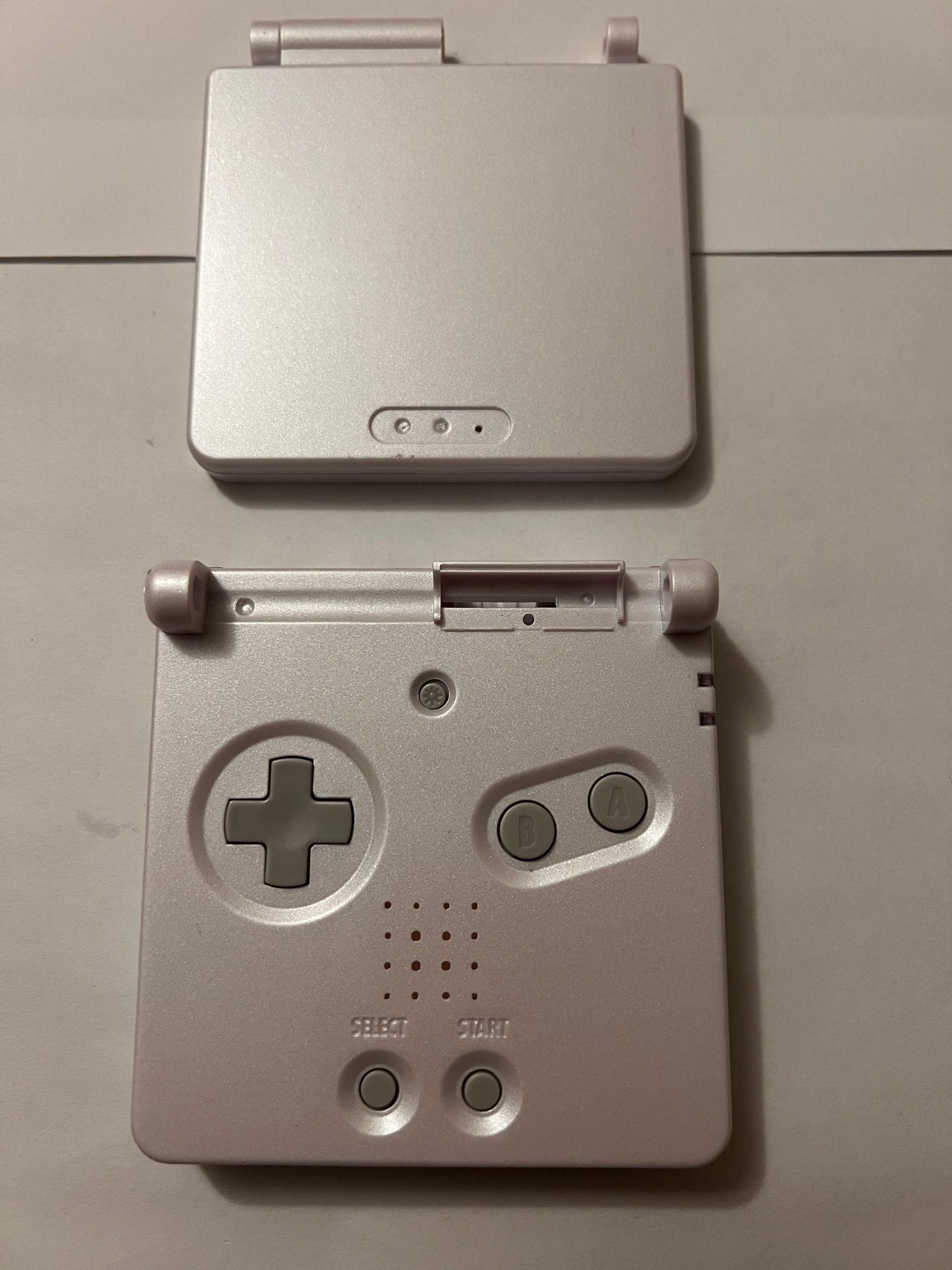 Housing shell for Game Boy Advance SP pearl white incomplete clearance - 1