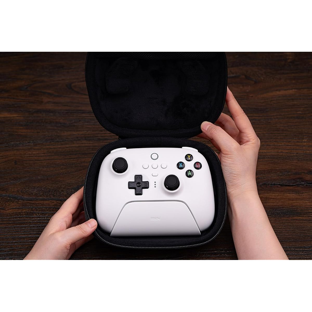 Travel case for 8BitDo Ultimate controller & charging dock | 8BitDo