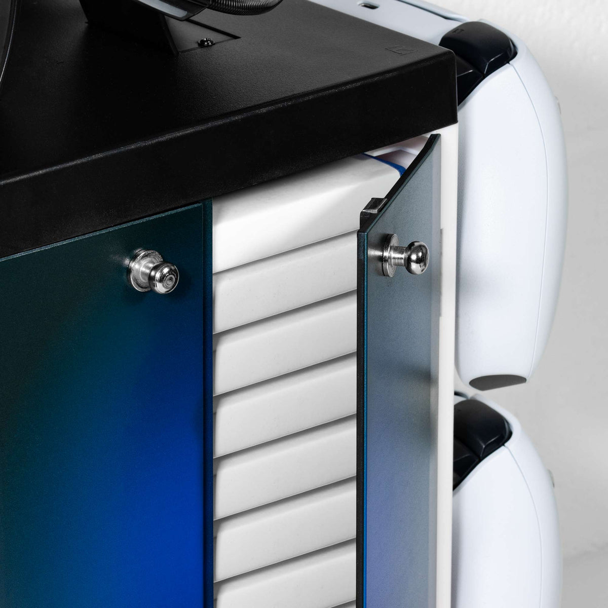 Gaming Locker for PS5 & PS4 - Blue and White | Numskull
