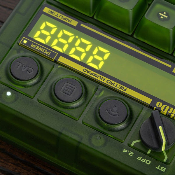 Retro 18 Mechanical Numpad Bluetooth, 2.4G & wired for Windows & Android - Xbox Edition | 8BitDo - 2