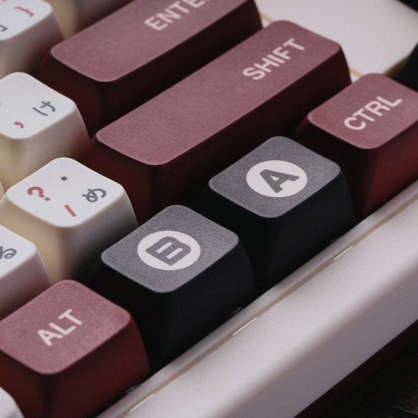 Retro Mechanical Keyboard Bluetooth, 2.4G & wired for Windows & Android - US ANSI layout - Fami Edition | 8BitDo - 2