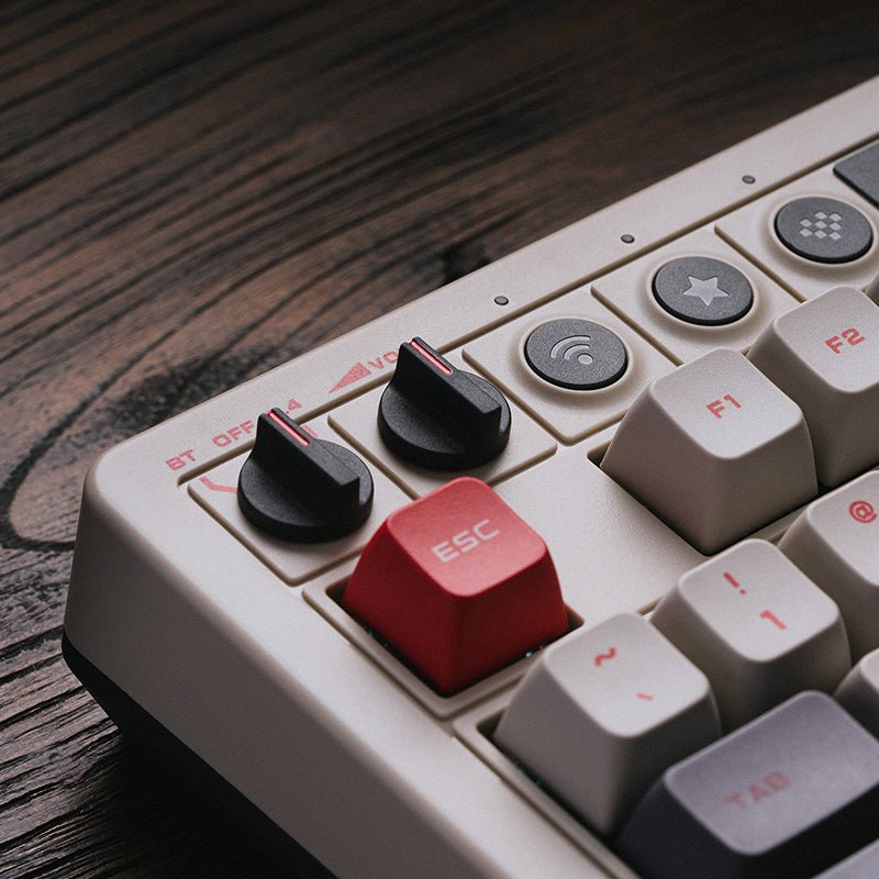 Retro Mechanical Keyboard Bluetooth, 2.4G & wired for Windows & Android - US ANSI layout - N Edition | 8BitDo