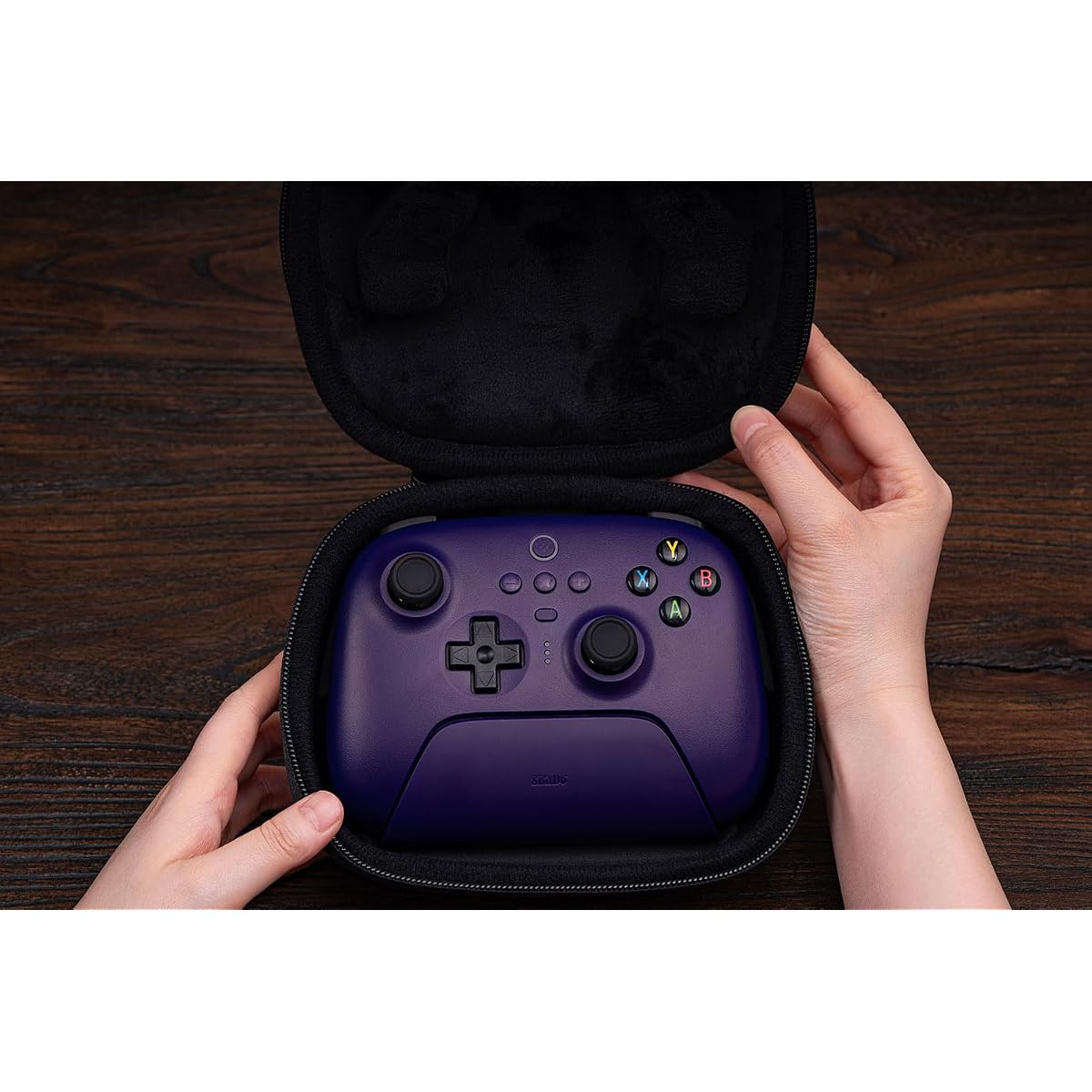 Travel case for 8BitDo Ultimate controller & charging dock | 8BitDo