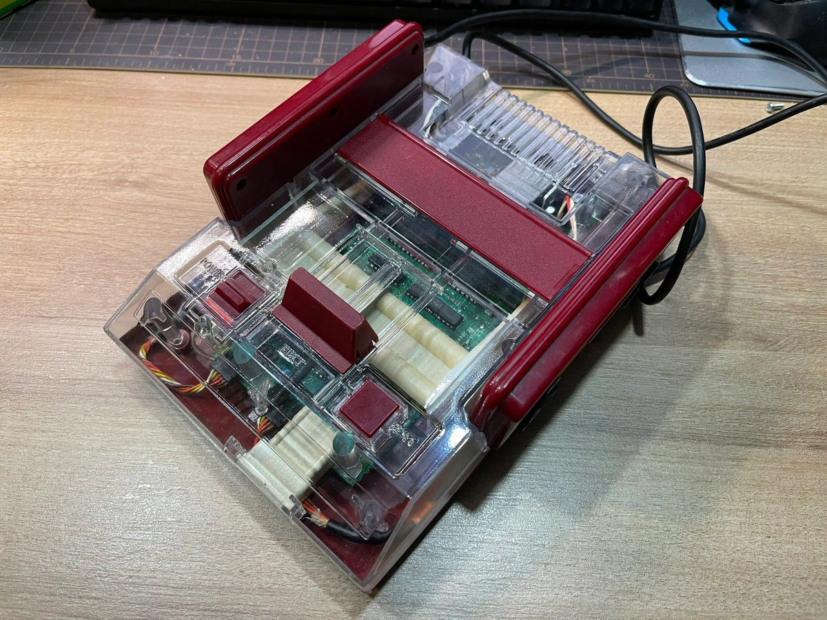 Clear Shell Nes Top shell for Nintendo Famicom NES console - Clear | Retro Game Restore