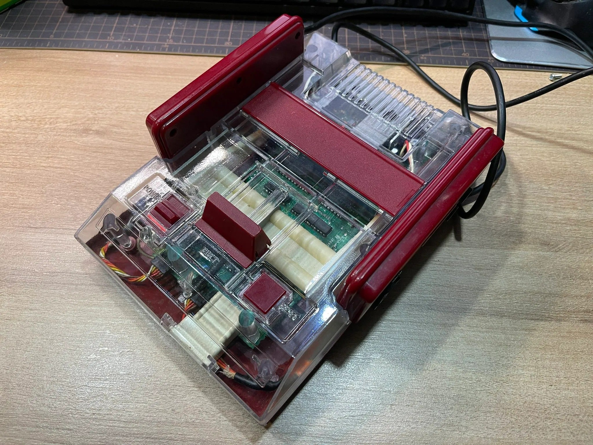 Transparent top shell for Nintendo Famicom NES console - Clear | Retro Game Restore - 3