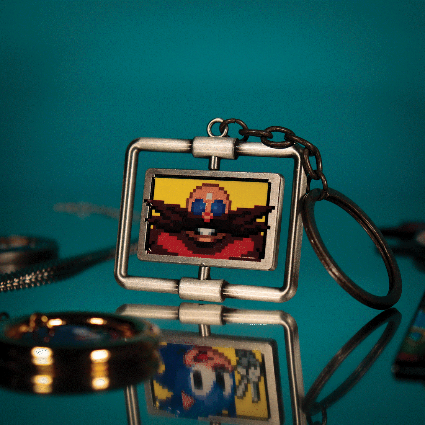 Sonic the Hedgehog Spinning Signpost Keyring | Fanattik