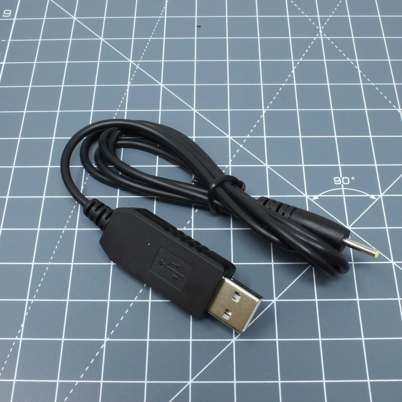 USB power cable for Game Boy Color / Pocket / Light - 3.2V (GBC GBP GBL) - 1.2M length | Lab Fifteen Co - 1